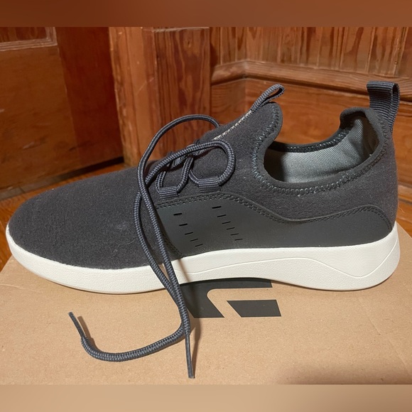 BRAND NEW VANGUARD! Comfort! Durability! Wears EXCELLENT W/ EVERYTHING! SO COMFY - Picture 3 of 7